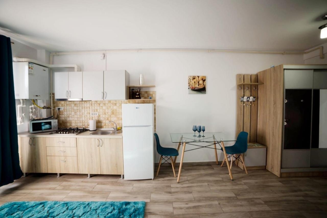 Kazeboo Beach Apartment Năvodari Eksteriør billede